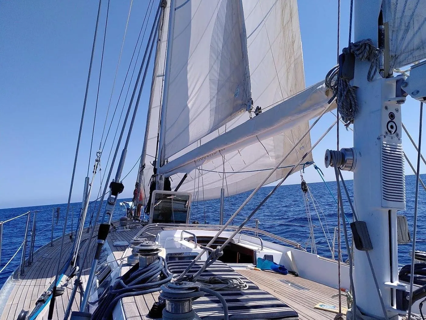 !Perfect Sailboat To Relax At The Port Forum! Barcelona Båthotell